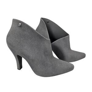 MELISSA DRAMA FLOCKED GRAY VEGAN SUEDE ANKLE WATERPROOF BOOTS – WOMEN'S SIZE 8